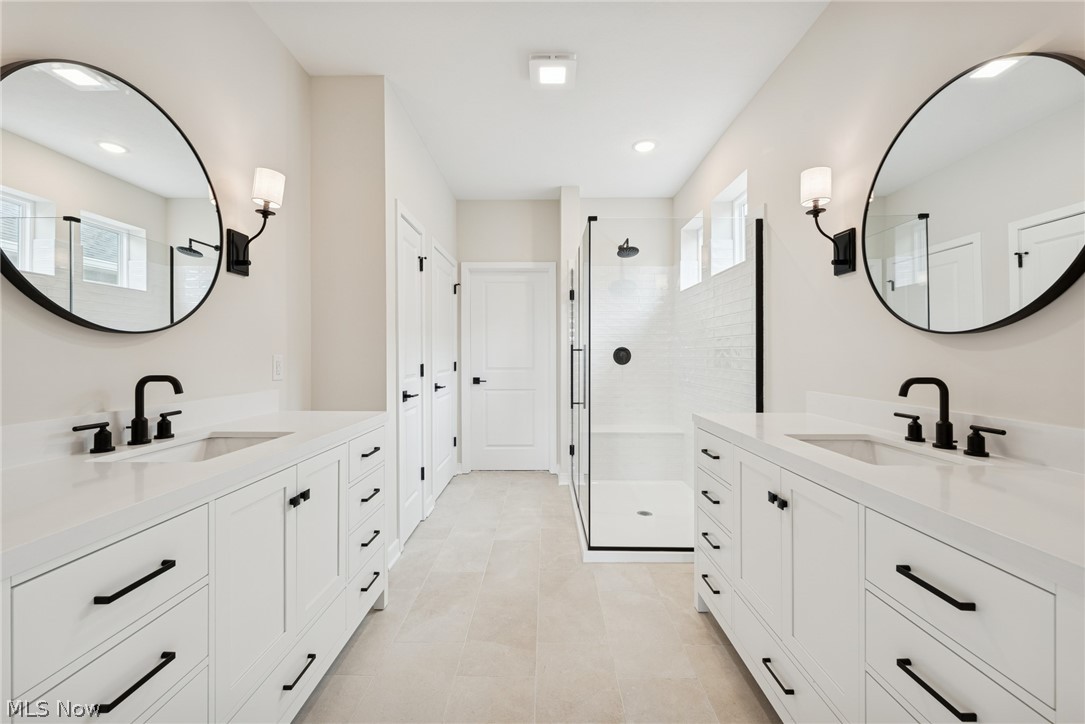 Four Seasons at Sandstone - Residential