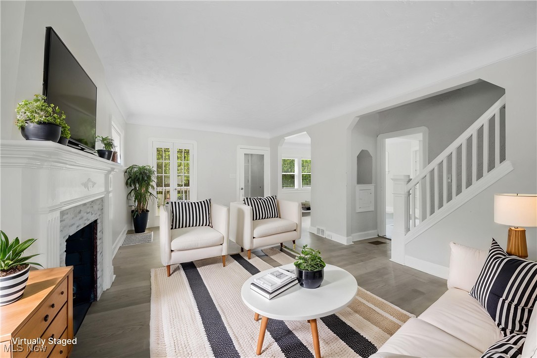 1047 Hillstone Road, Cleveland Heights, Ohio image 3