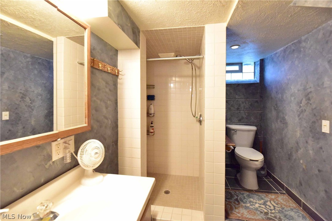 Elworthy-Helwick Cos Kenmore - Residential