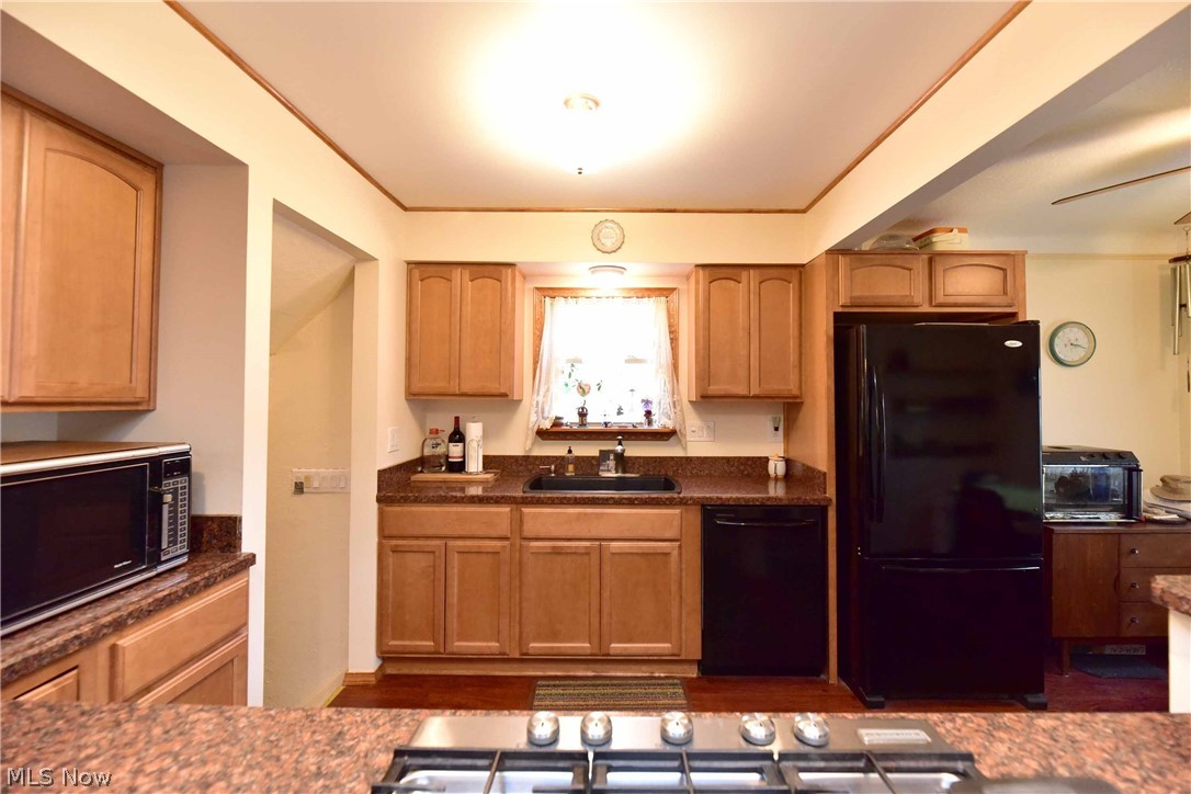 Elworthy-Helwick Cos Kenmore - Residential