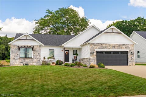Photo of 5705 Shadow Ridge Circle NW, North Canton, OH 44720 (MLS # 5237736)