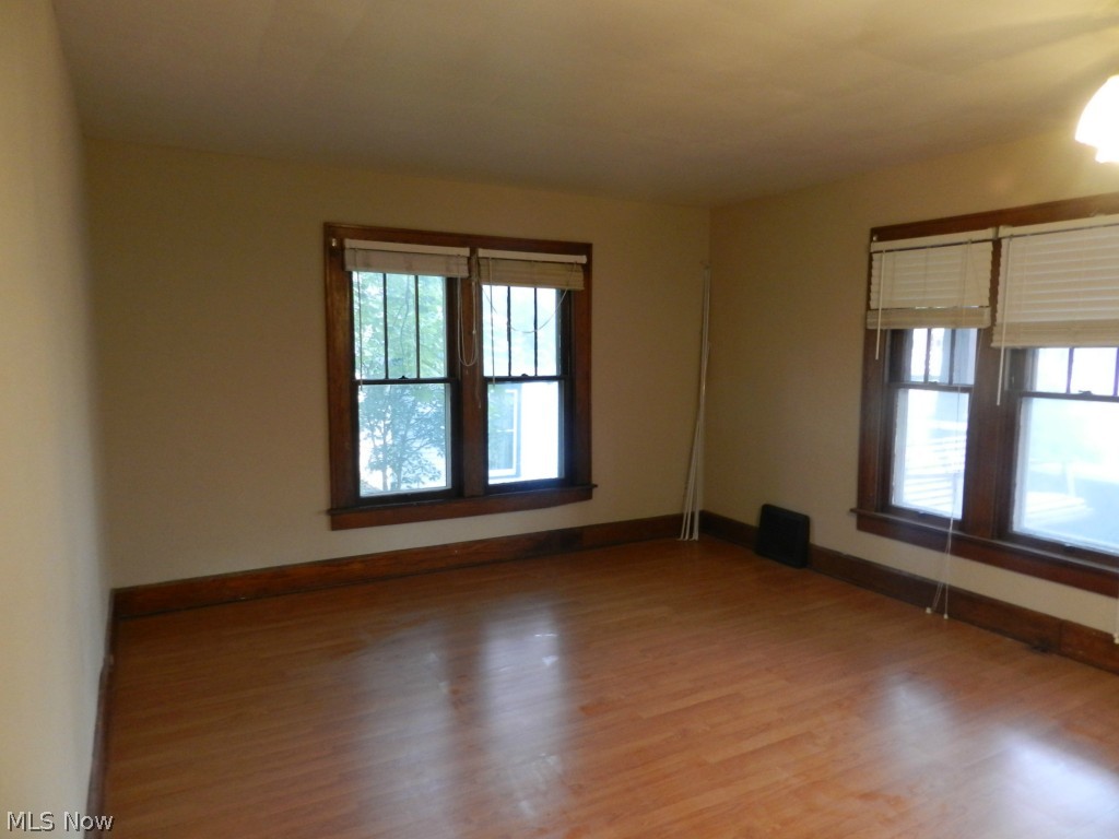 Village/Navarre - Residential