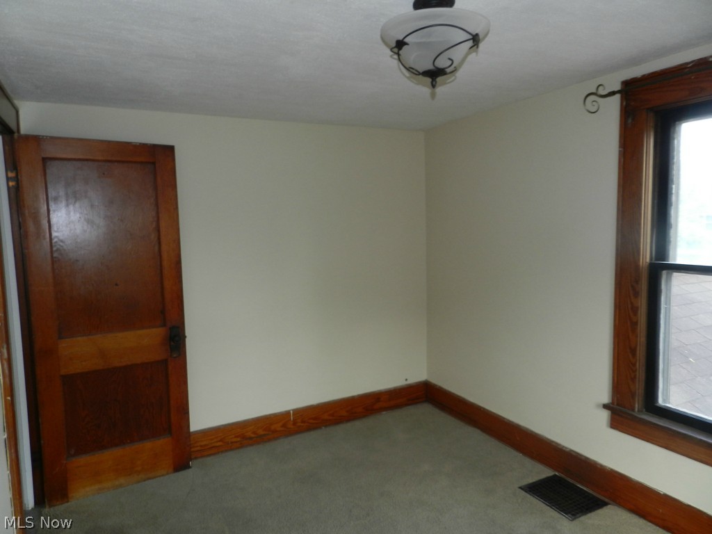 Village/Navarre - Residential