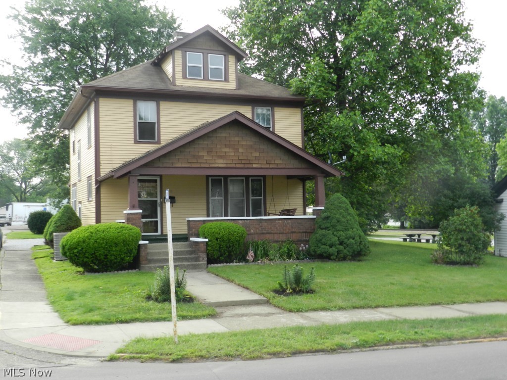 Village/Navarre - Residential