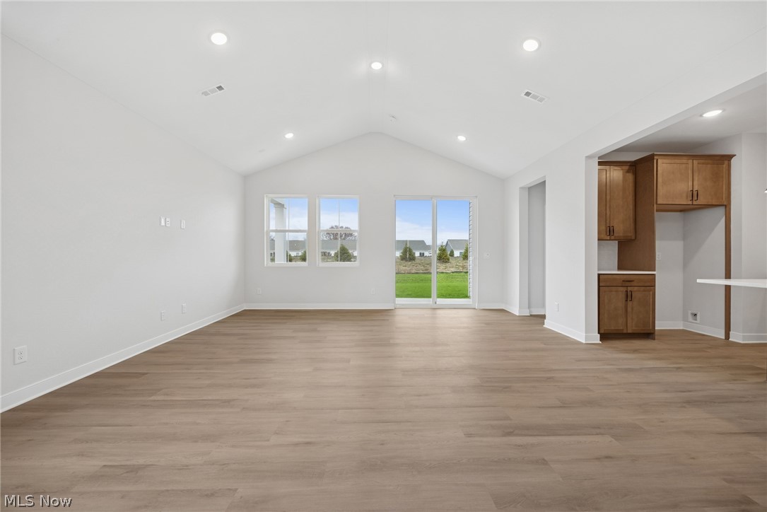 Four Seasons at Sandstone - Residential