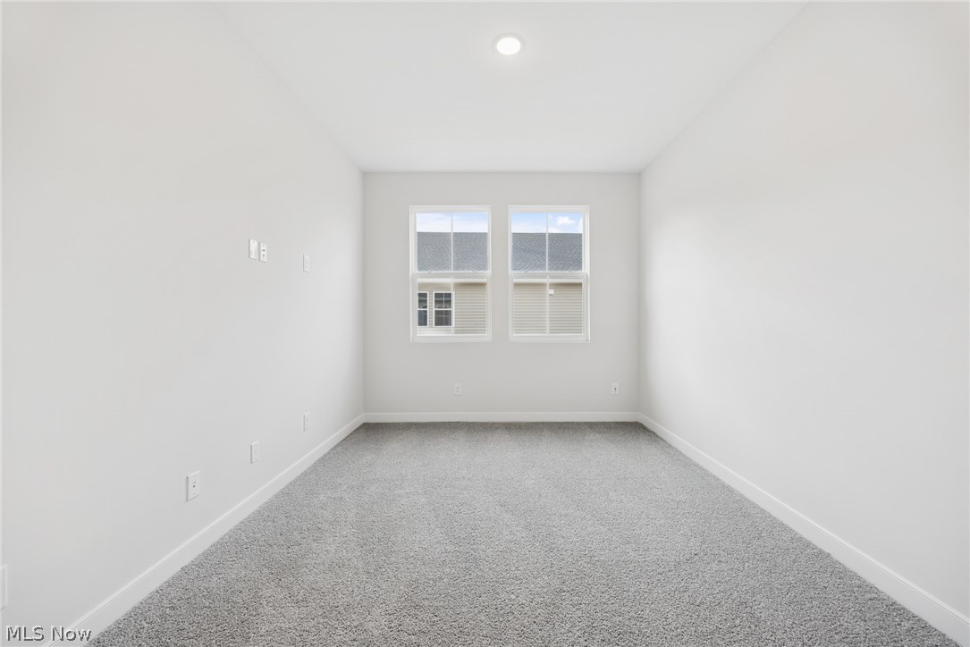 Four Seasons at Sandstone - Residential