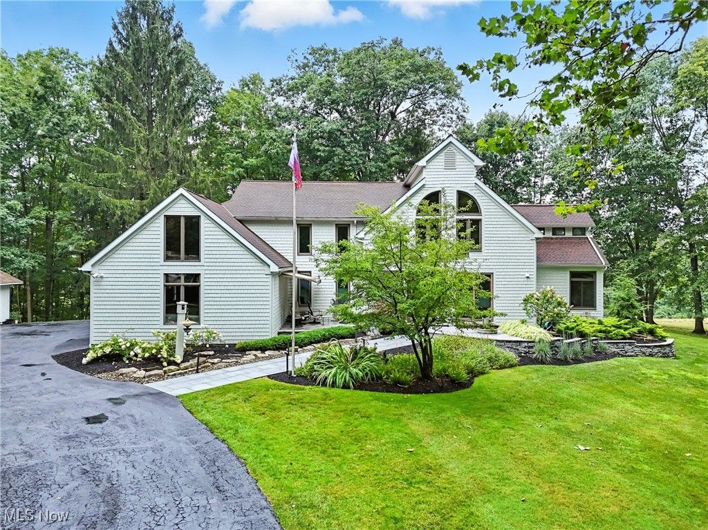 Photo of 8700 Galloway Trail Trail, Novelty, OH 44072 (MLS # 5170313)