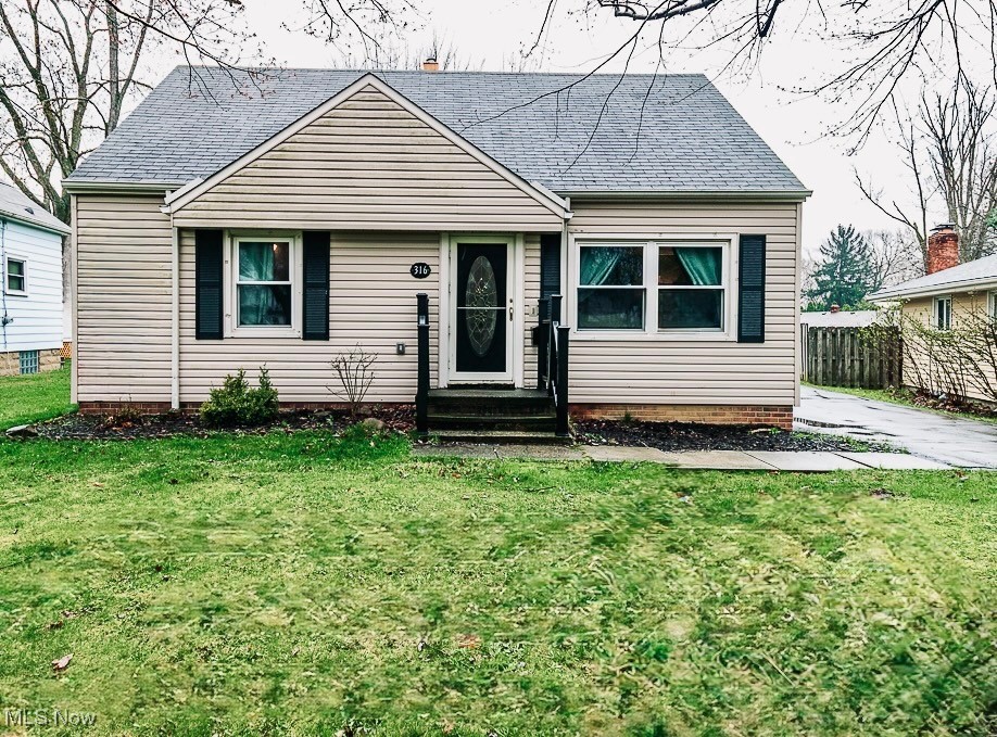 316 W Glendale Street, Bedford, Ohio image 1