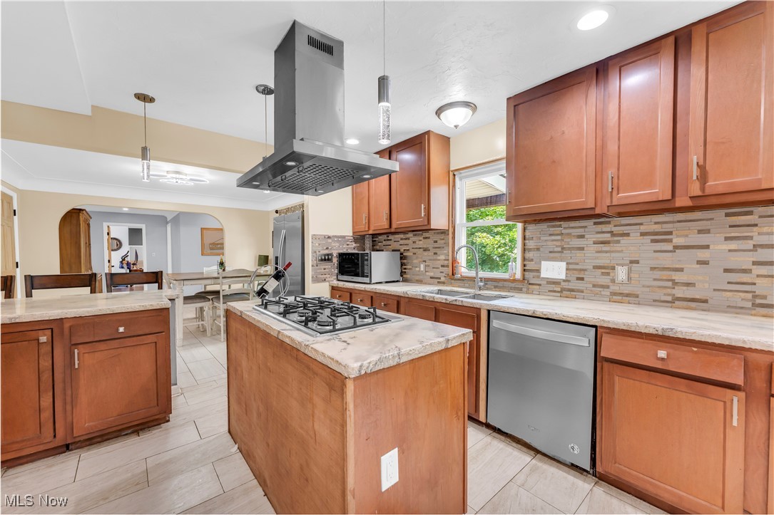 Country Club Estates - Residential