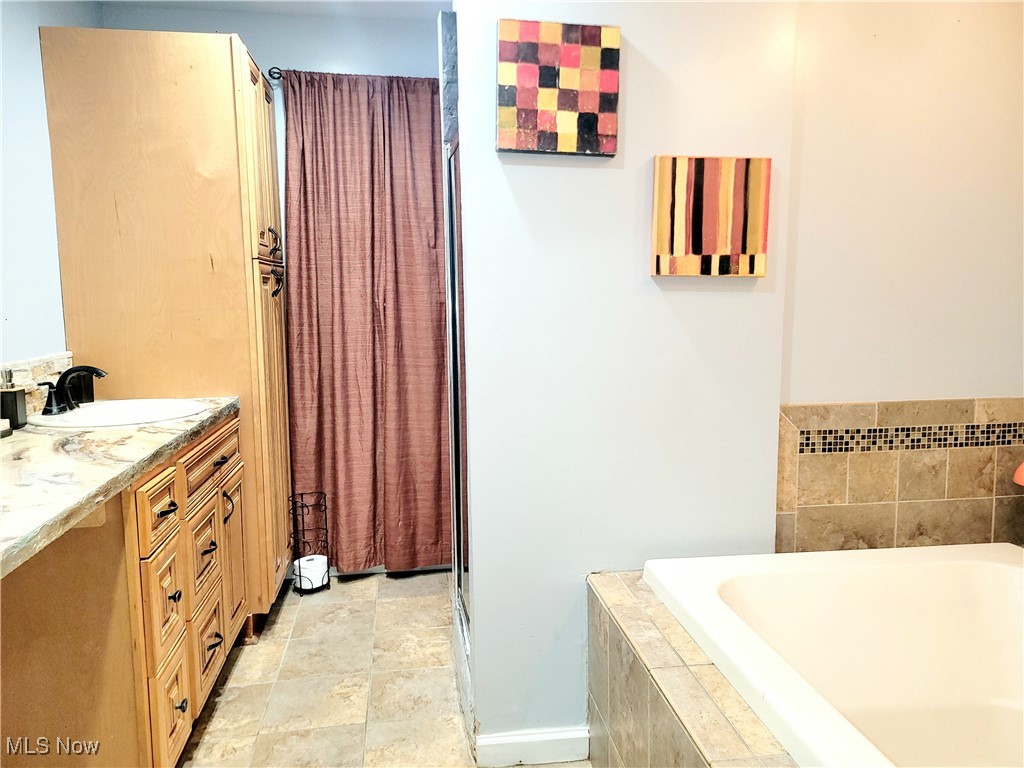 Country Club Estates - Residential