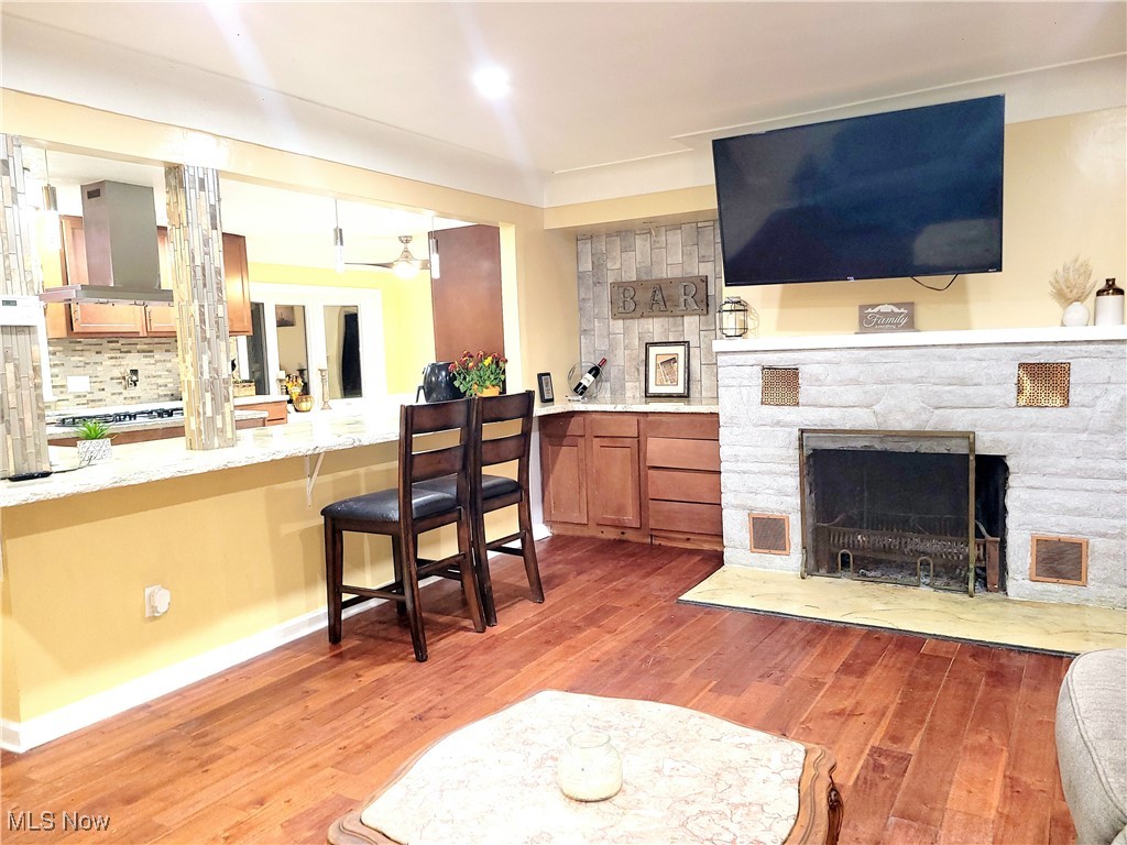 Country Club Estates - Residential