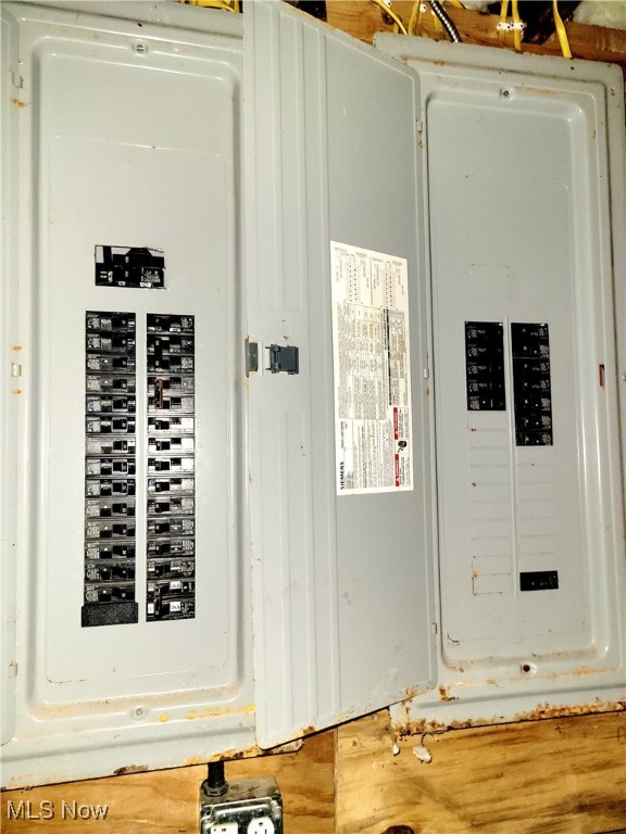 Country Club Estates - Residential