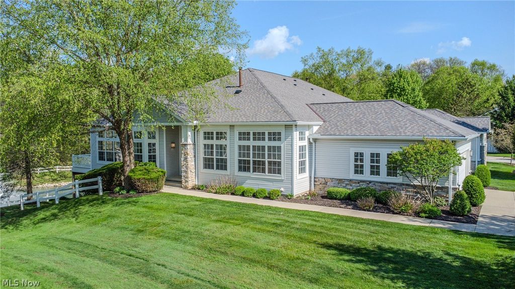 Photo of 330 Blossom Lane, Orange, OH 44022 (MLS # 5209354)