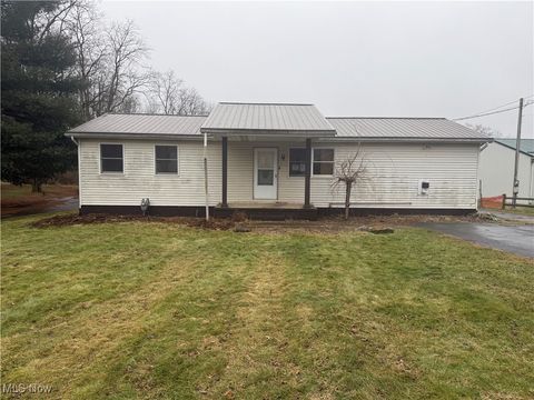 Photo of 7528 Goodland Avenue SE, Waynesburg, OH 44688 (MLS # 5179218)