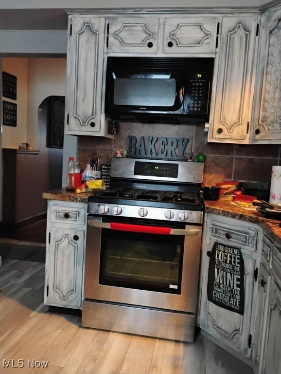 Rose Berardi 01 - Residential