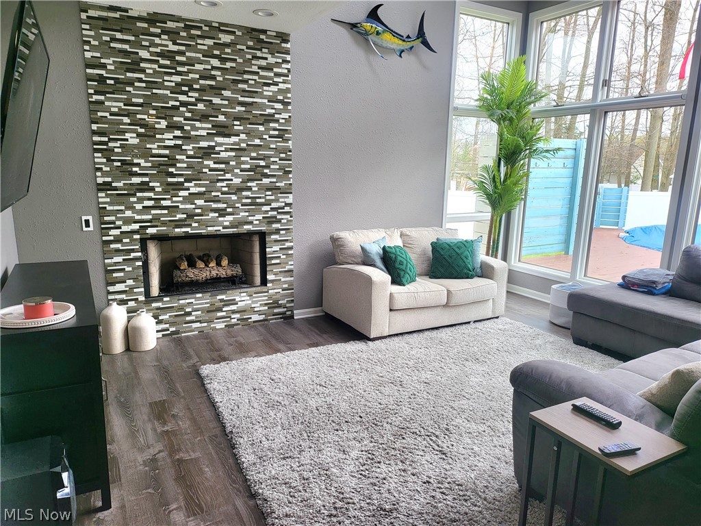 Lexington Place - Residential