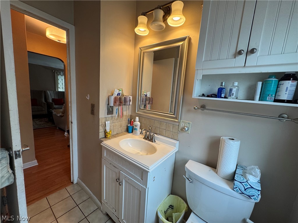 Broadfields Sub/W H Telling - Residential