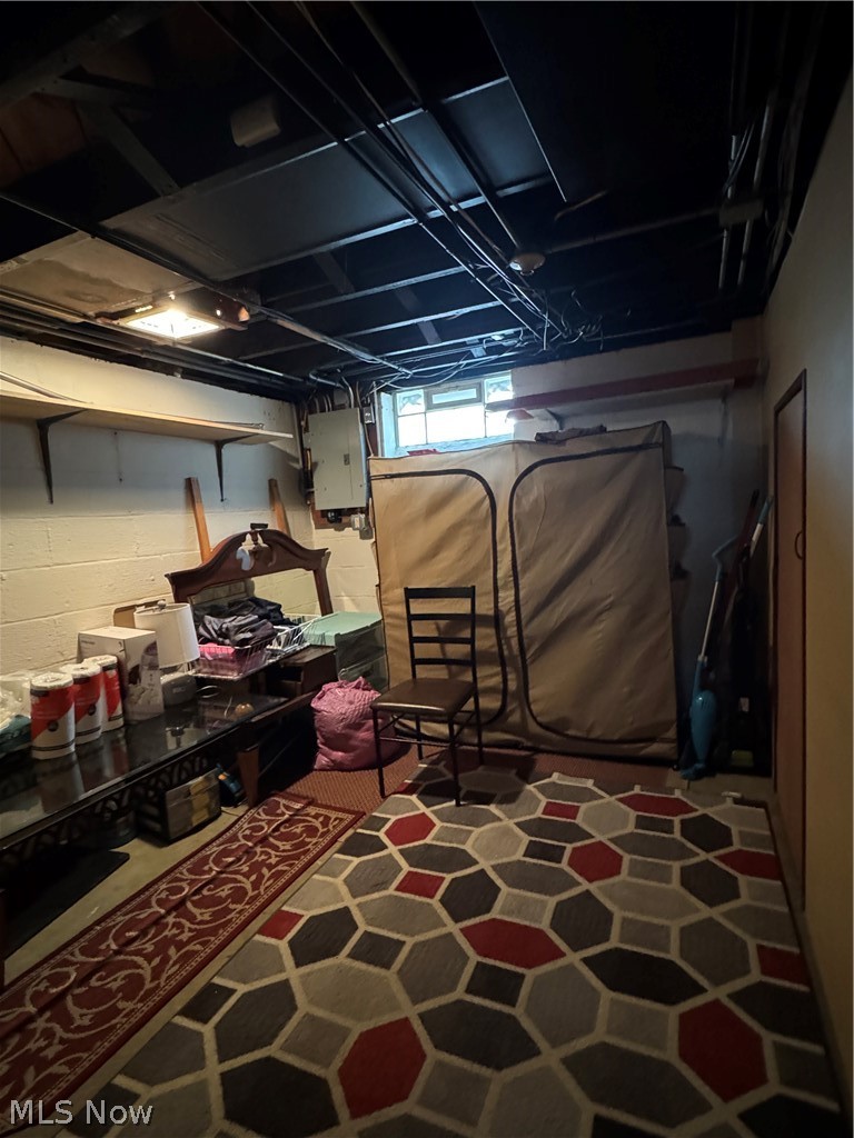 Broadfields Sub/W H Telling - Residential