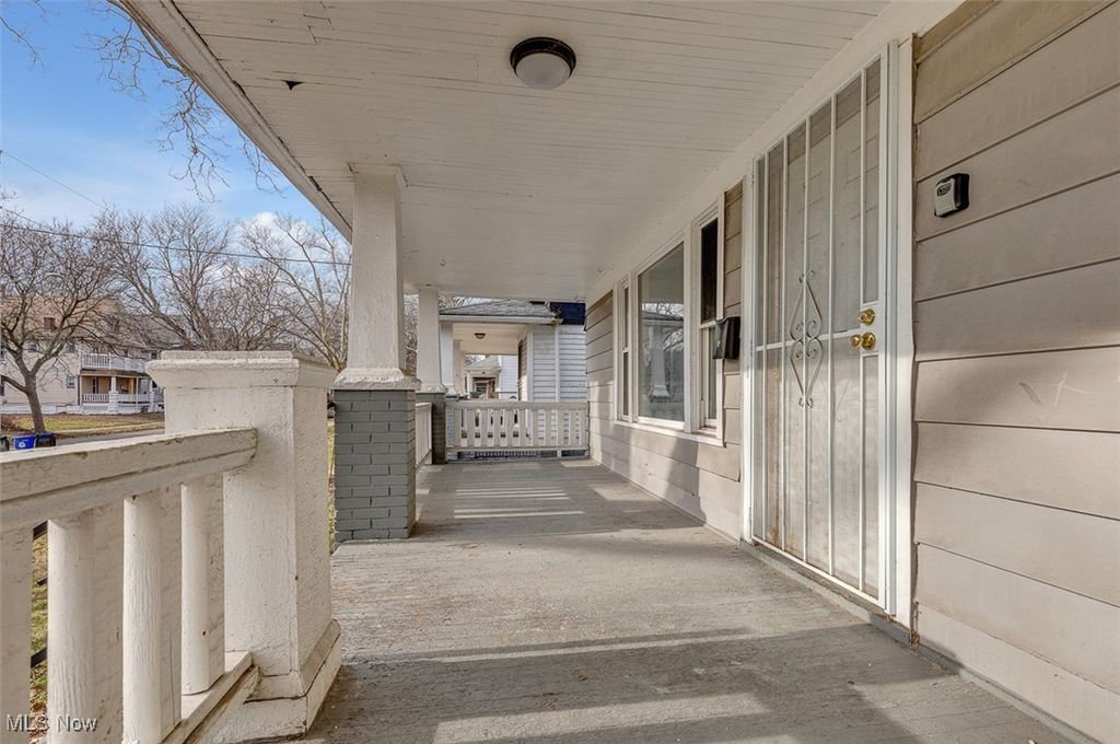 Photo of 9901 Yale Avenue, Cleveland, OH 44108 (MLS # 5179194)