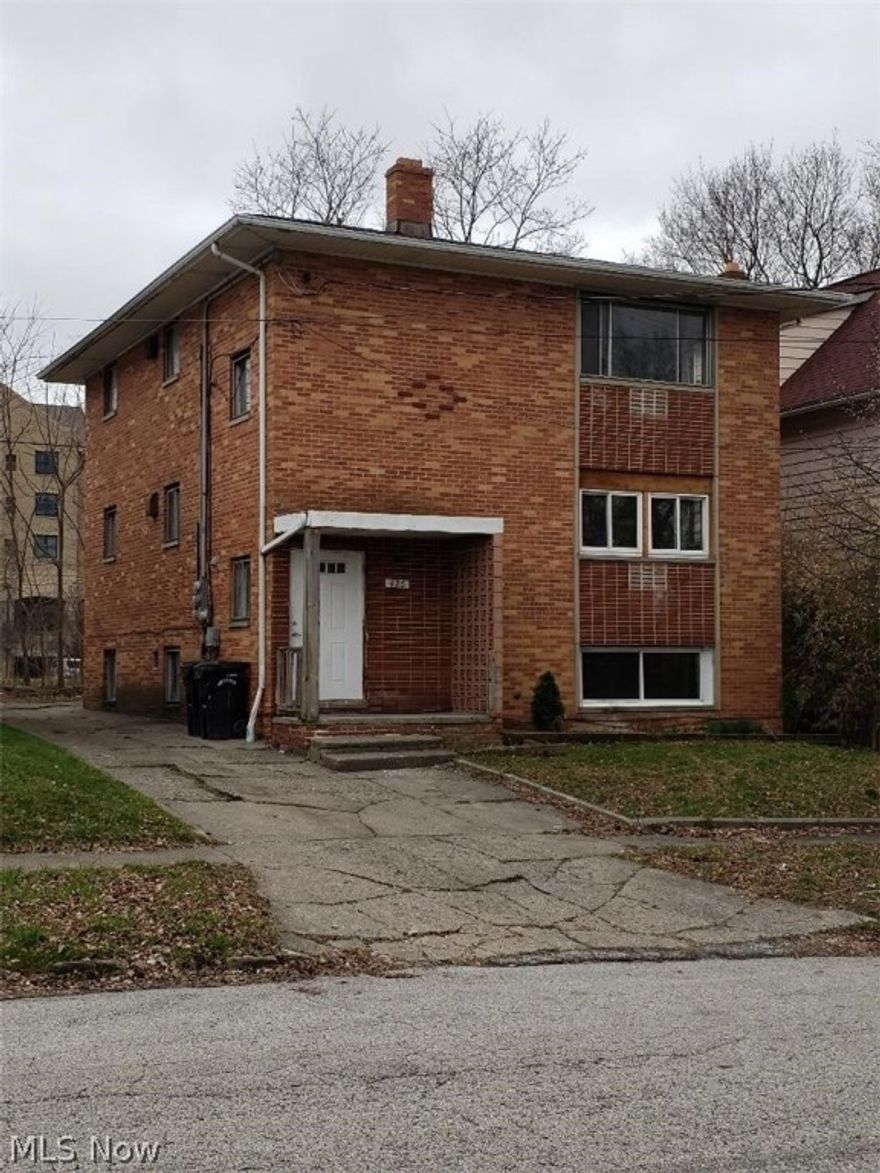 Three family brick home with each unit having 2 bedrooms, living room kitchen, full bath and laundry room. Seller pays water, sewer and rubbish only. Tenant pays gas and electric. Rents are 600/month. Easy access to highways. Immediate possession.