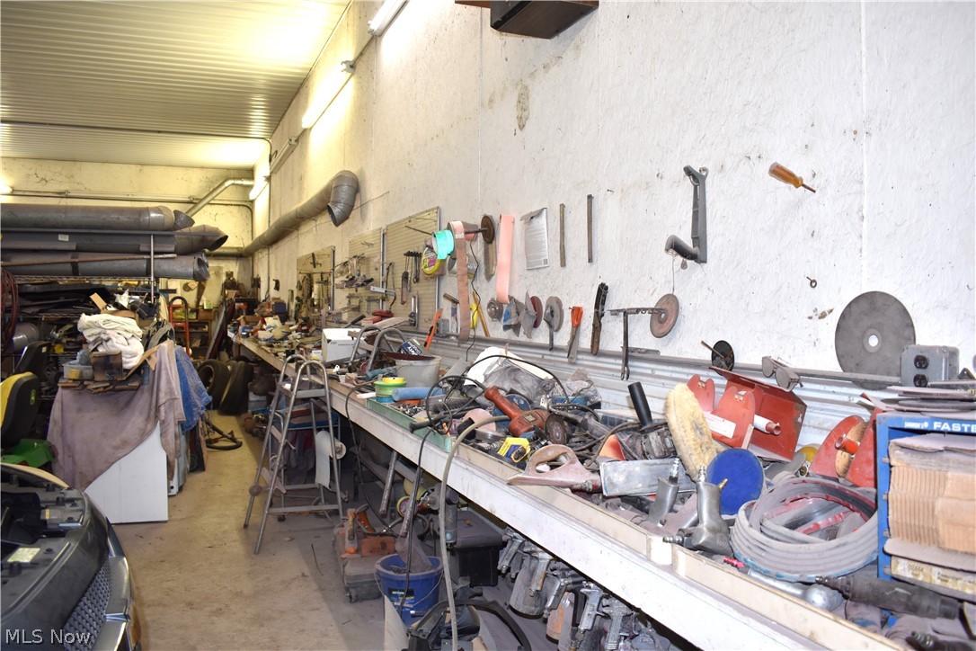 Connecticut Western Reserve - Commercial Sale