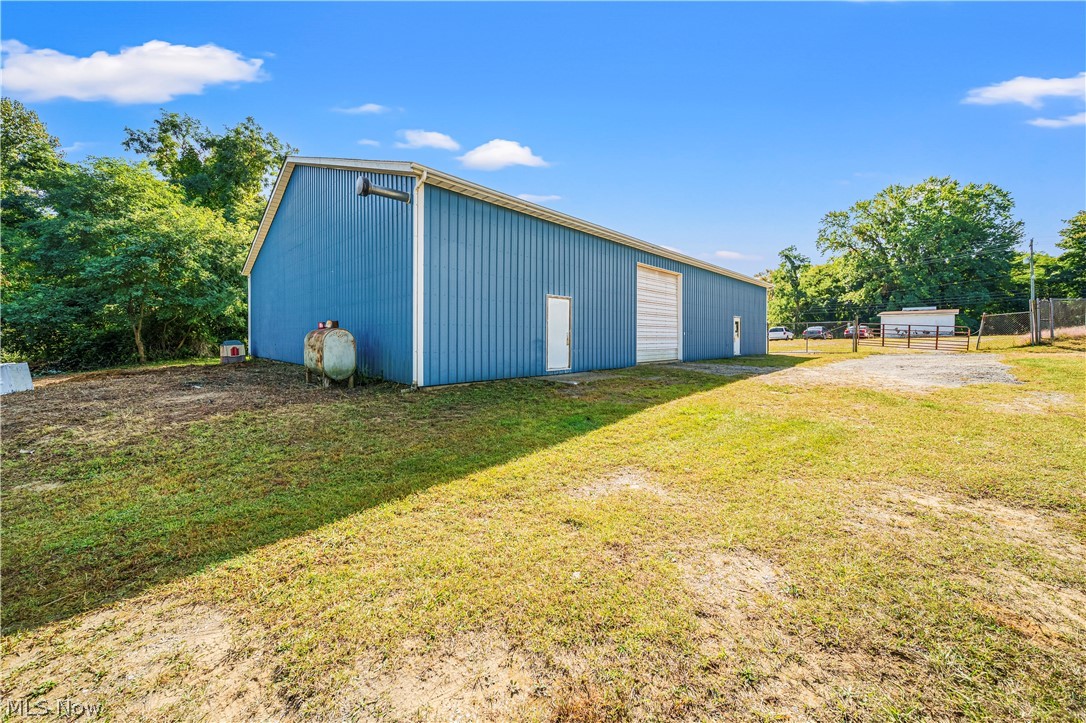 Connecticut Western Reserve - Commercial Sale