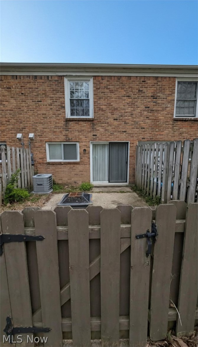11 Trenton Square T-36