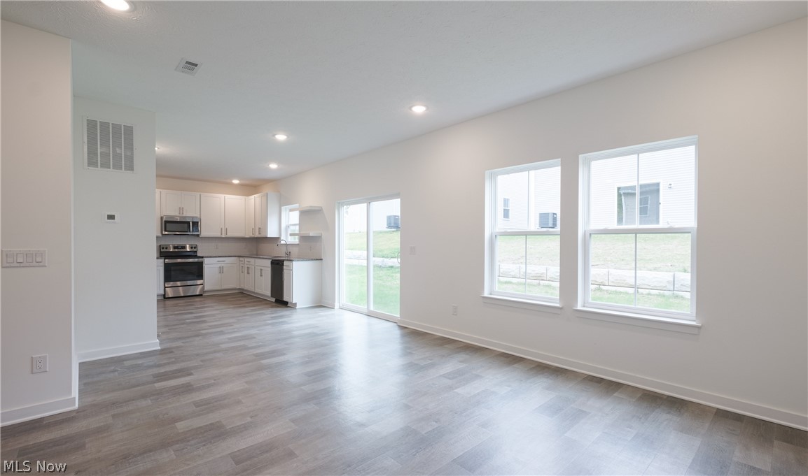 Crossings/Auld Farm 1b - Residential Lease