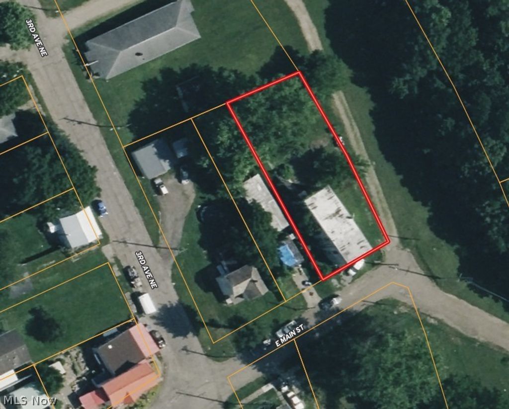 Photo of 313 E Main Street, Beach City, OH 44608 (MLS # 5186640)