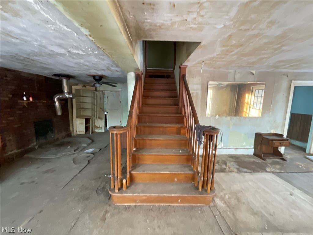 Connecticut Western Reserve - Residential