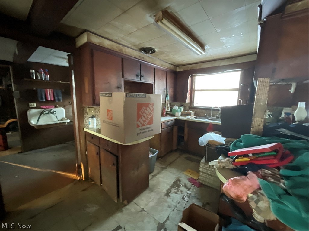 Connecticut Western Reserve - Residential