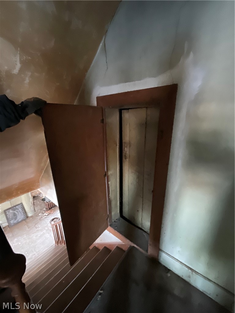 Connecticut Western Reserve - Residential