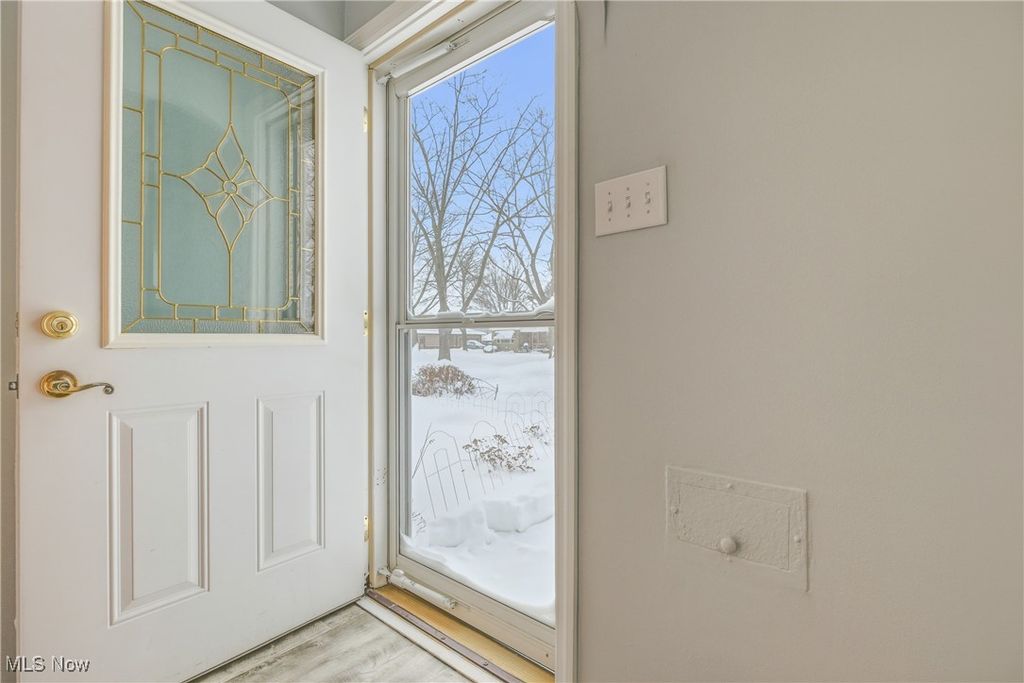 Photo of 6775 Oakwood Road, Parma Heights, OH 44130 (MLS # 5184544)