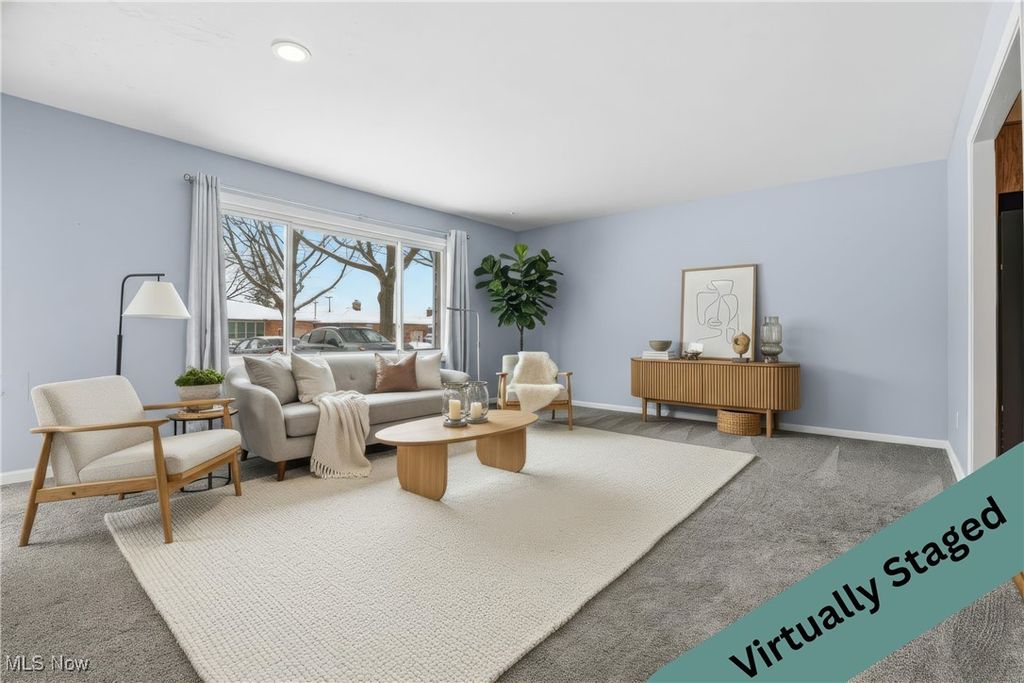 Photo of 6775 Oakwood Road, Parma Heights, OH 44130 (MLS # 5184544)