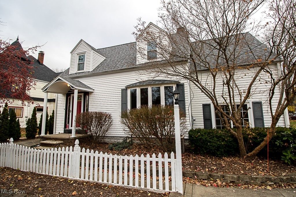 Photo of 4223 Kirtland Road, Willoughby, OH 44094 (MLS # 5174289)