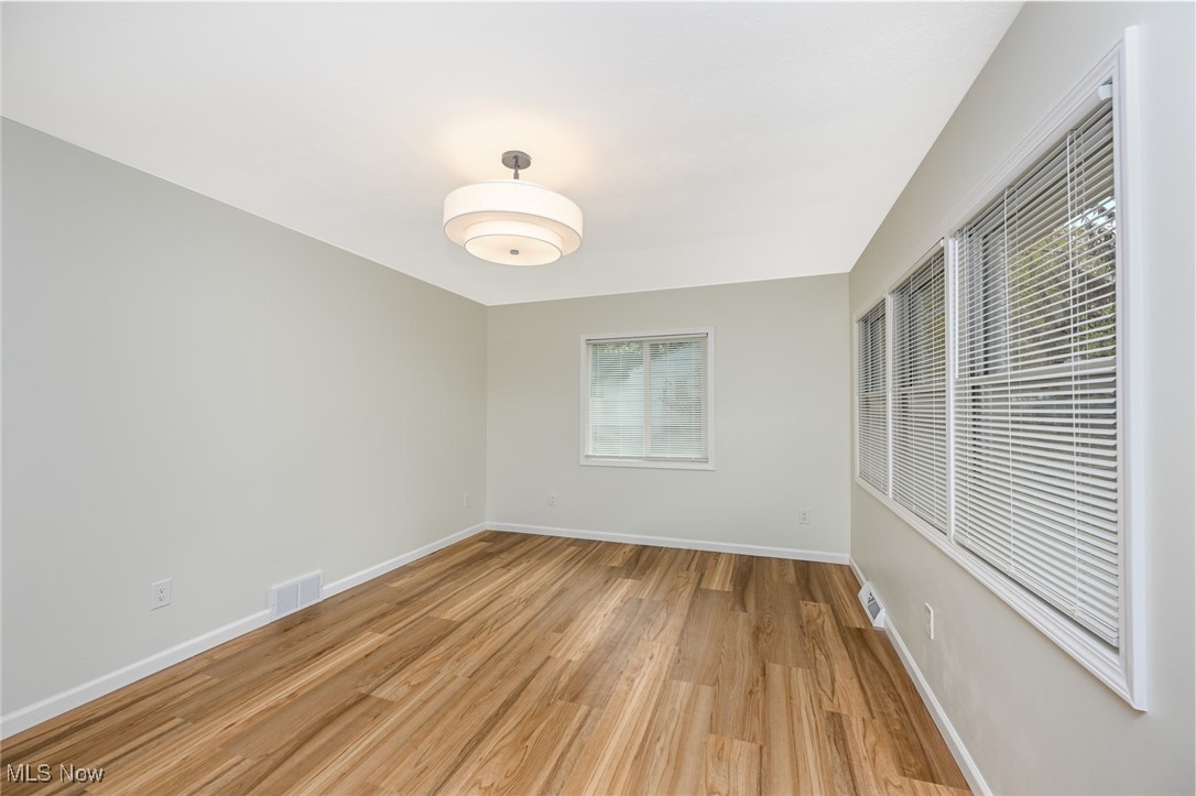 Cottage Gr #3 - Residential