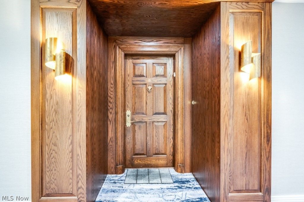 Photo of 5200 Three Village Drive #3-DF, Lyndhurst, OH 44124 (MLS # 5203946)