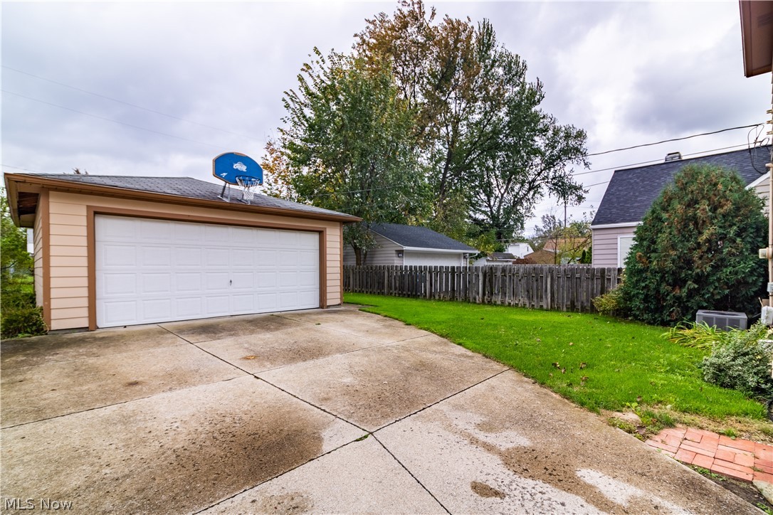 Lorain Woods - Residential