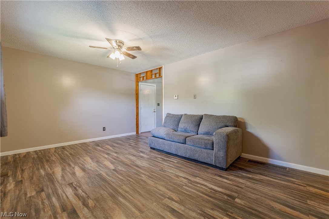 F B Waltons North Tuscarawas - Residential