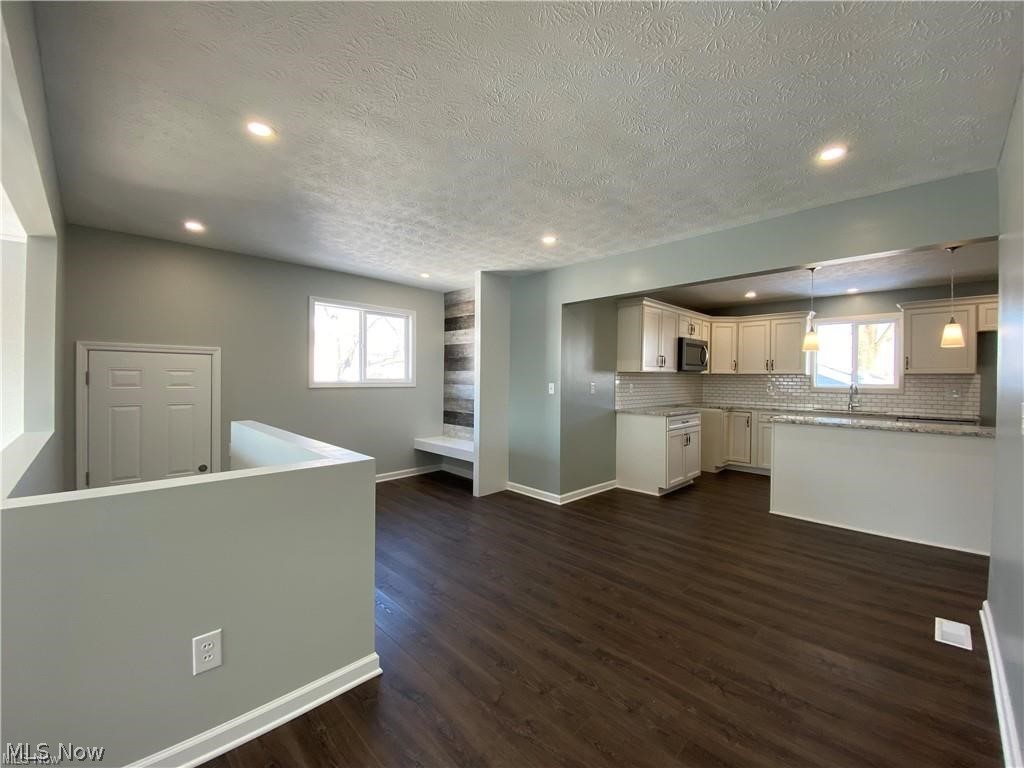 Brookpark Mdws 01 - Residential