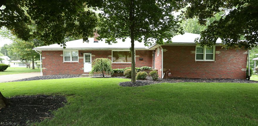 Real Estate Auction! Sells to Highest Bidder Regardless of Price!  Thurs July 16th @ 5PM.  Exceptionally well built 3 bedroom, 2 bath with remodeled kitchen and baths. Solid roof, 2 car attached garage. Move-In condition. Great starter home or investment property. Excellent location.  Priced at suggested opening bid of $20,000.   TERMS: 10% Buyers Fee Added to High Bid Price, 30 Day Close.  10% deposit in cash or check (personal OK with ID) required auction day. ABSOLUTE AUCTION.  No Minimums ir Reserves.  Final Preview 1 hour before auction time.