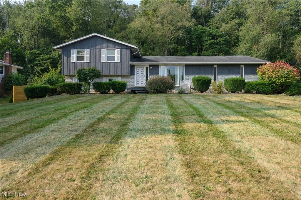 Photo of 10778 Yare Circle NW, Canal Fulton, OH 44614 (MLS # 5167970)