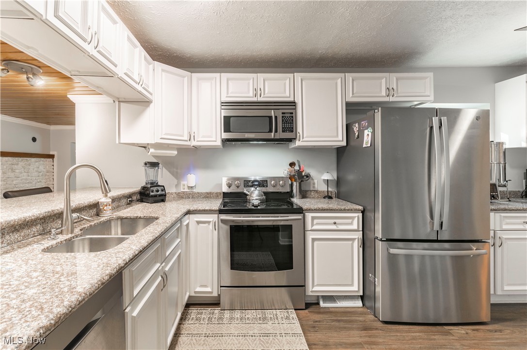 Huber Realty Cos Mayfield Acr - Residential