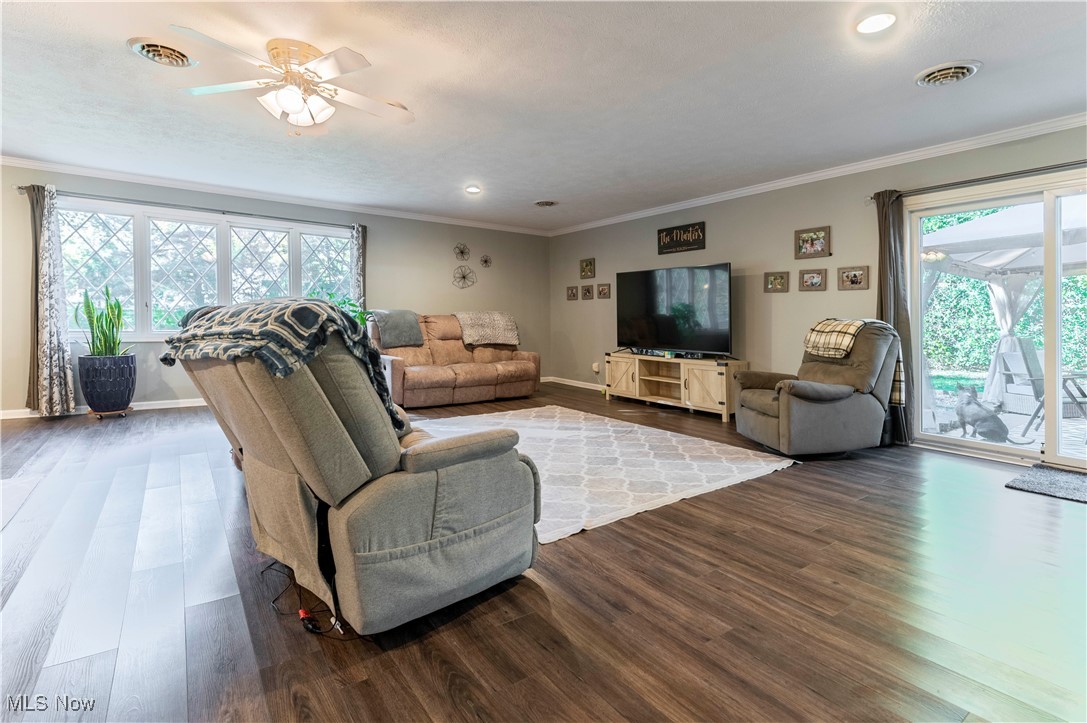 Huber Realty Cos Mayfield Acr - Residential