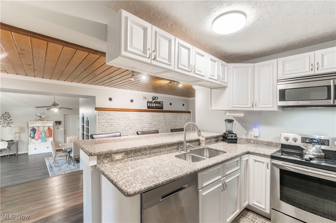 Huber Realty Cos Mayfield Acr - Residential