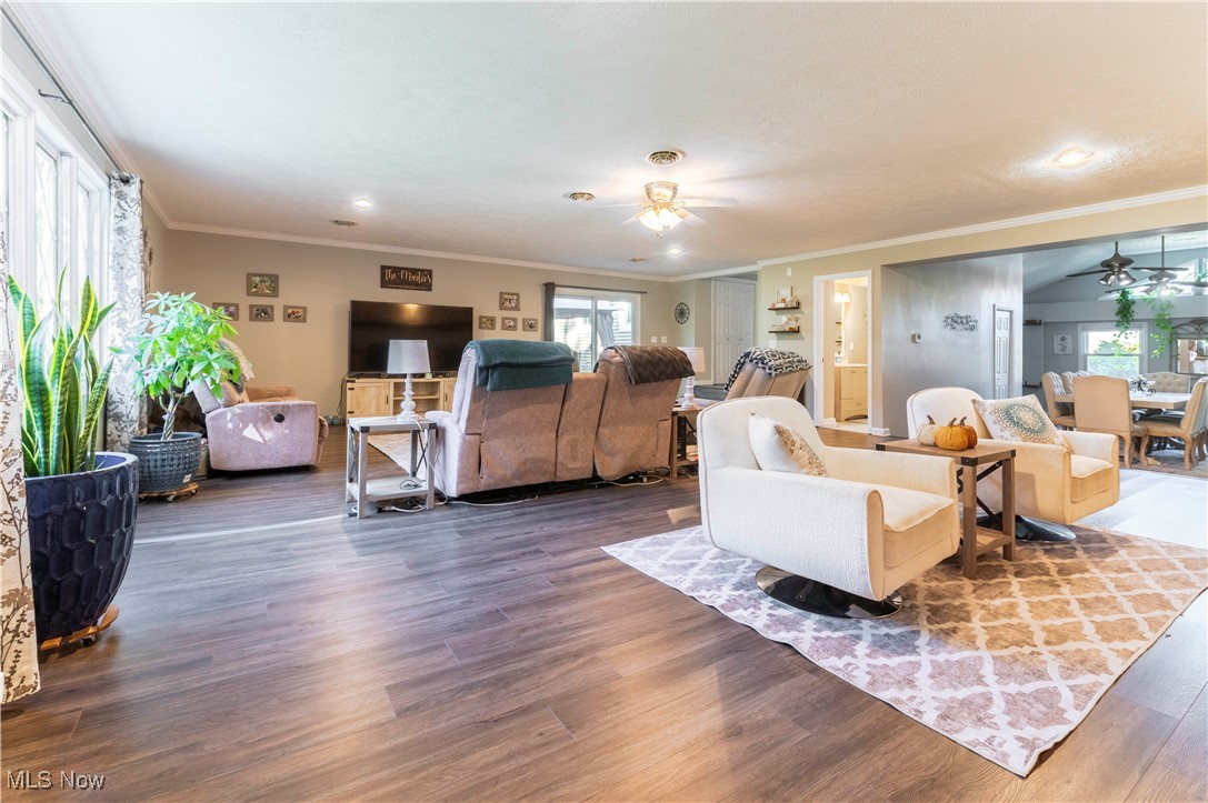 Huber Realty Cos Mayfield Acr - Residential