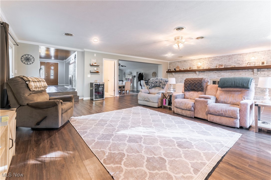 Huber Realty Cos Mayfield Acr - Residential