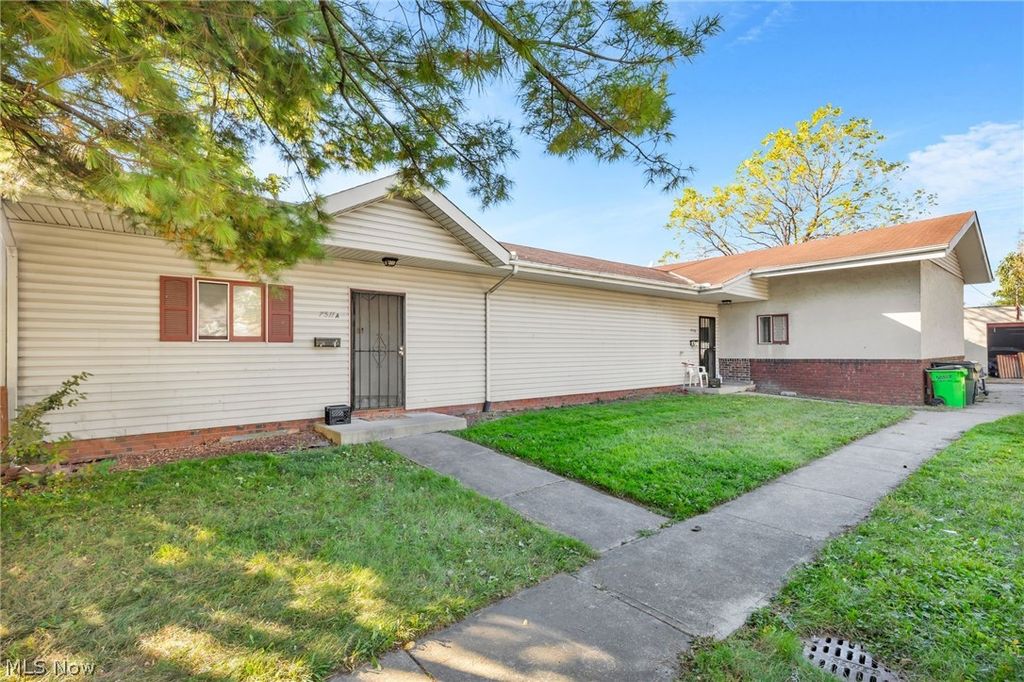 Photo of 7511 Jeffries Avenue, Garfield Heights, OH 44105 (MLS # 5210254)