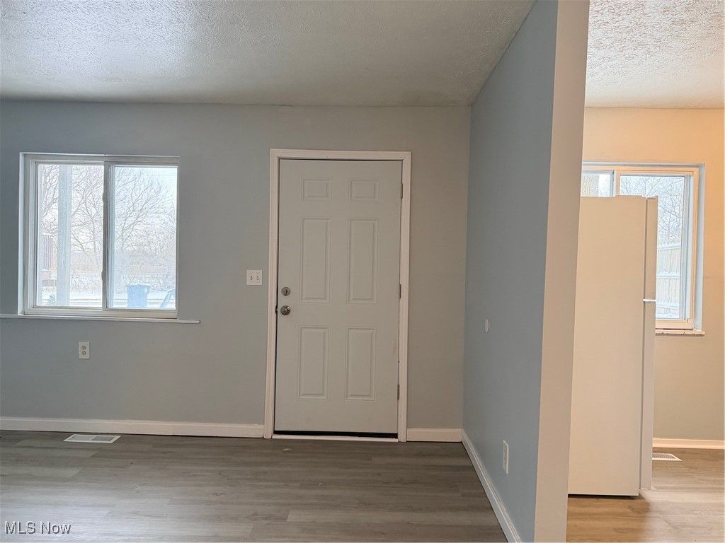 Photo of 2045 20th Street SW, Akron, OH 44314 (MLS # 5182707)