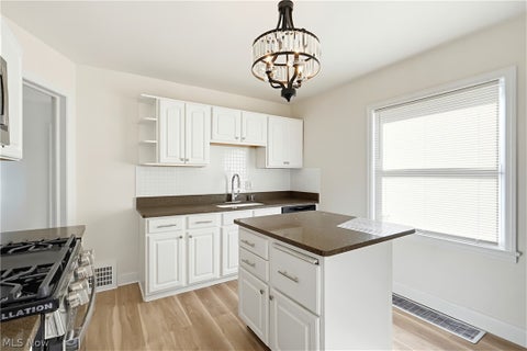 Tiny photo for 16220 Throckley Avenue, Cleveland, OH 44128 (MLS # 5255571)